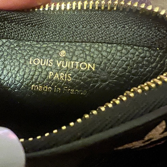 👑✅PRICE FIRM✅AUTHENTIC Louis Vuitton Empreinte Key Pouch - Picture 9 of 16